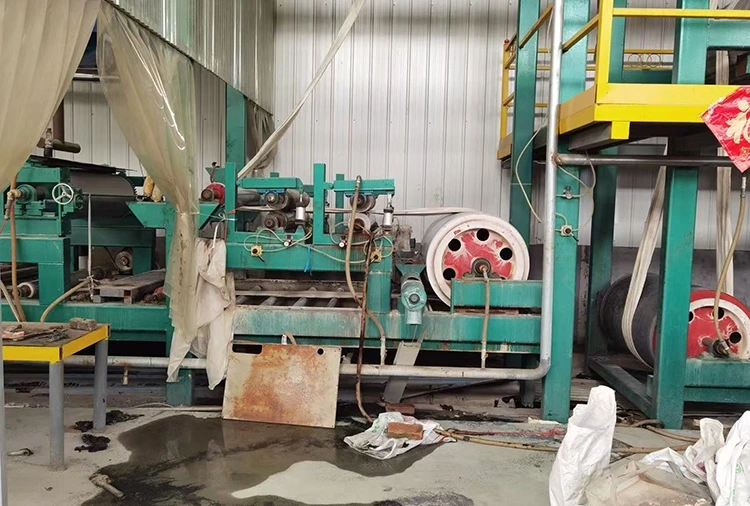 アスファルト防水膜機器